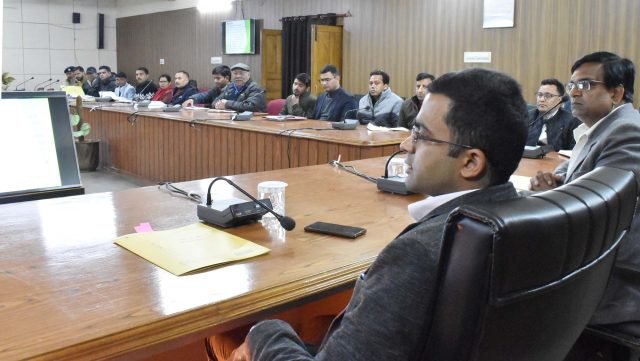 DM took meeting regarding preparations for Chardham Yatra