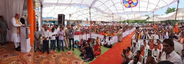 The flag of Sanatan Dharma is flying in the world under Modi rule Maharaj