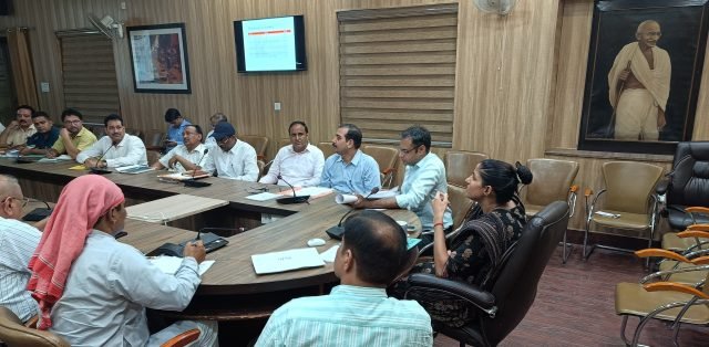 DM took the monthly meeting of District Ganga Security Committee
