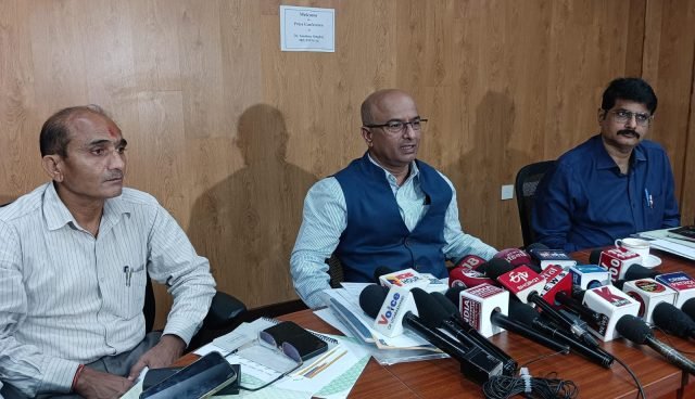 A press conference was organized by the Managing Director of the Corporation, Dr. Sandeep Singhal at the headquarters of UJVNL Limited, Ujjwal A press conference was organized by the Managing Director of the Corporation, Dr. Sandeep Singhal at the headquarters of UJVNL Limited, Ujjwal