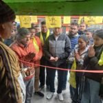 Independent candidate opened election office