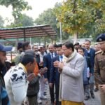 Chief Minister interacted with people in Lohiahead, Khatima and listened to their problems
