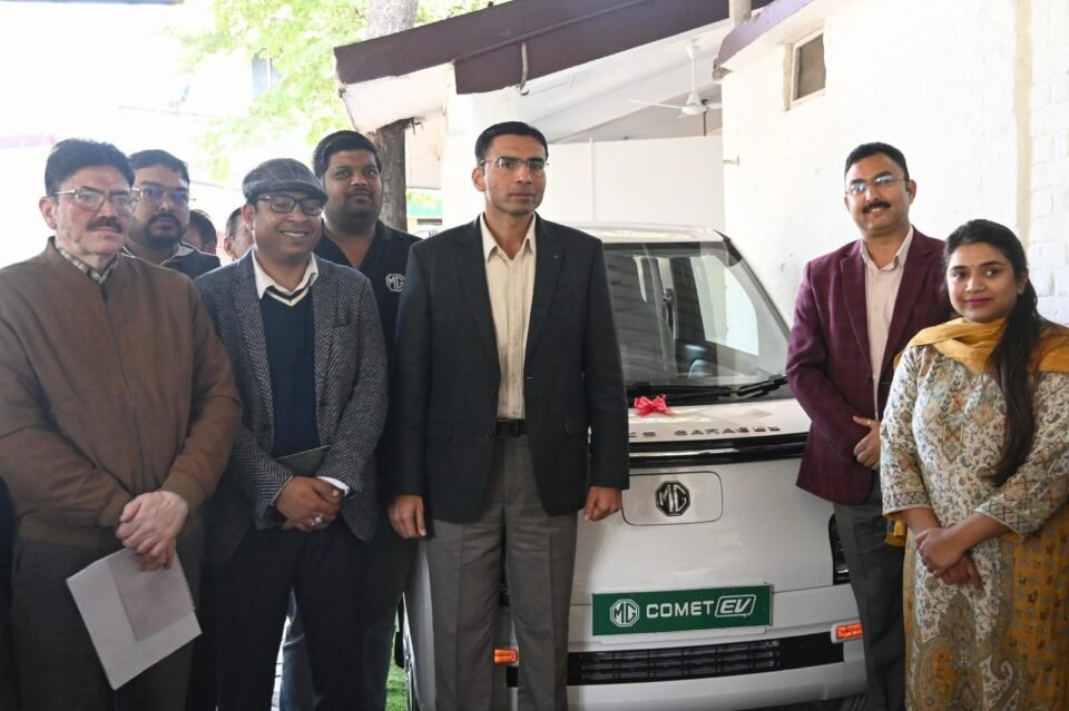 DM's Sarathi is providing help to the disabled and the elderly