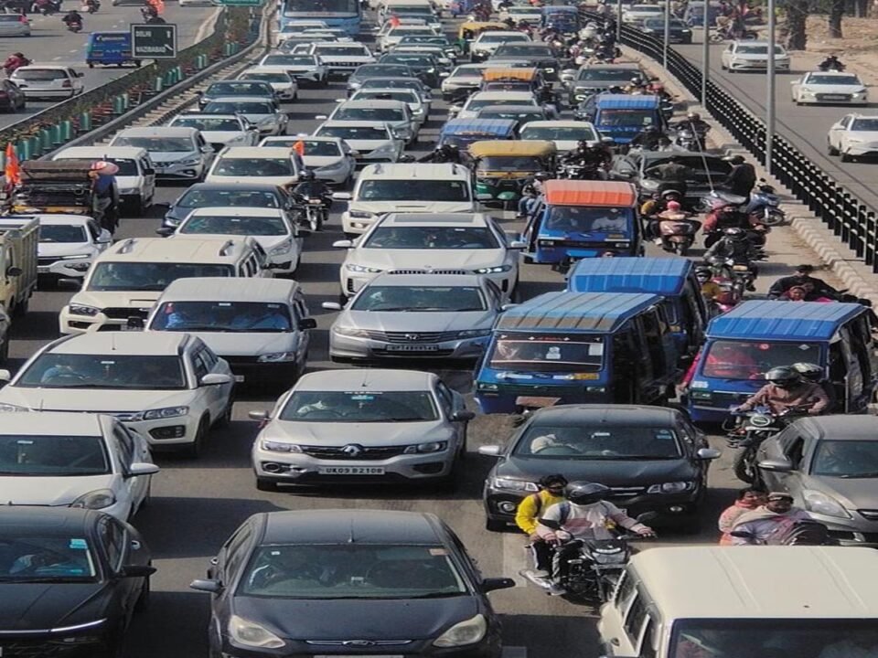 For the first time in Haridwar, there was a jam on the highway on the day of Mahashivratri