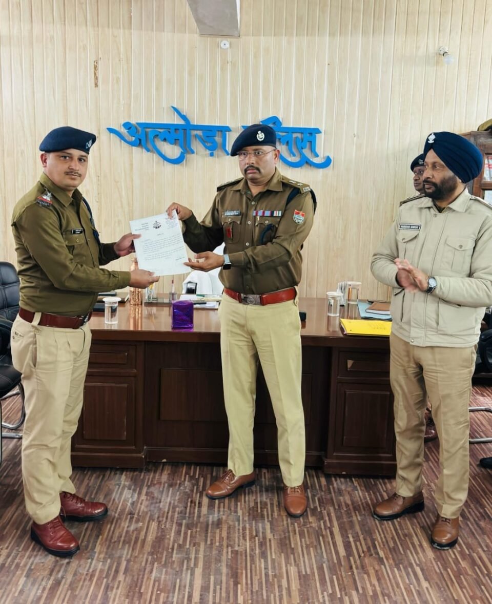 SSP honored policemen who did excellent work in crime meeting