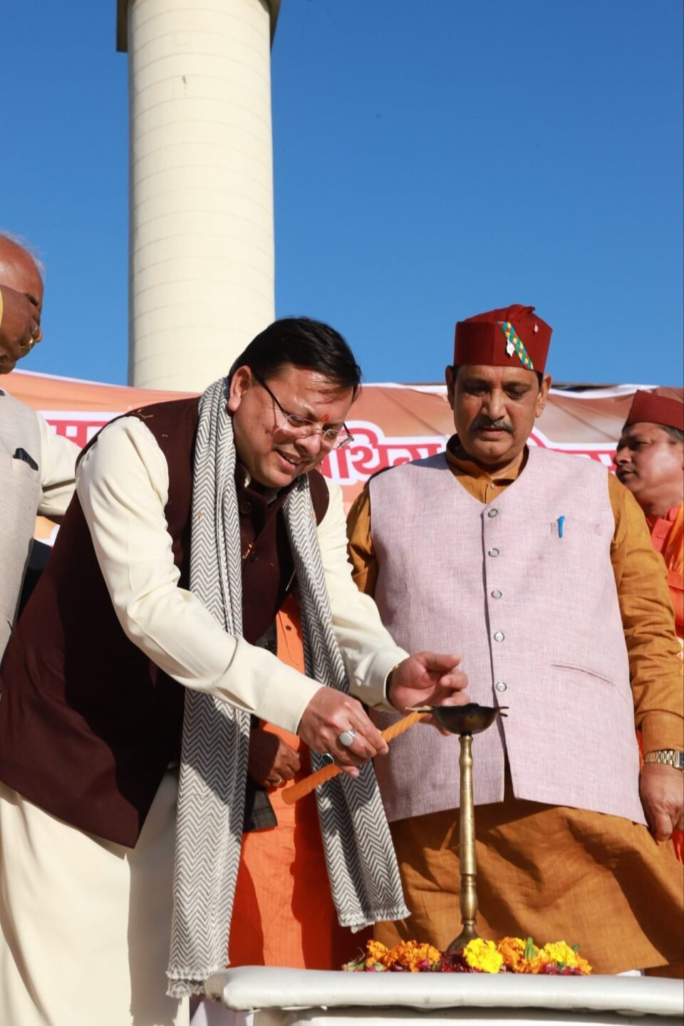 CM Dhami participated in the Uttaraini-Makarain Mahotsav organized by the Mountain Migrant Jan-Kalyan Samiti Ghaziabad in Indirapuram, Ghaziabad, Uttar Pradesh