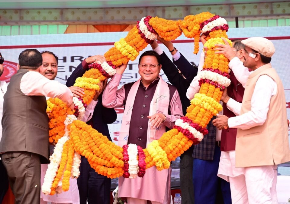 Chief Minister Dhami was honored in Gajraula, Uttar Pradesh for implementing the Uniform Civil Code for the first time in Uttarakhand