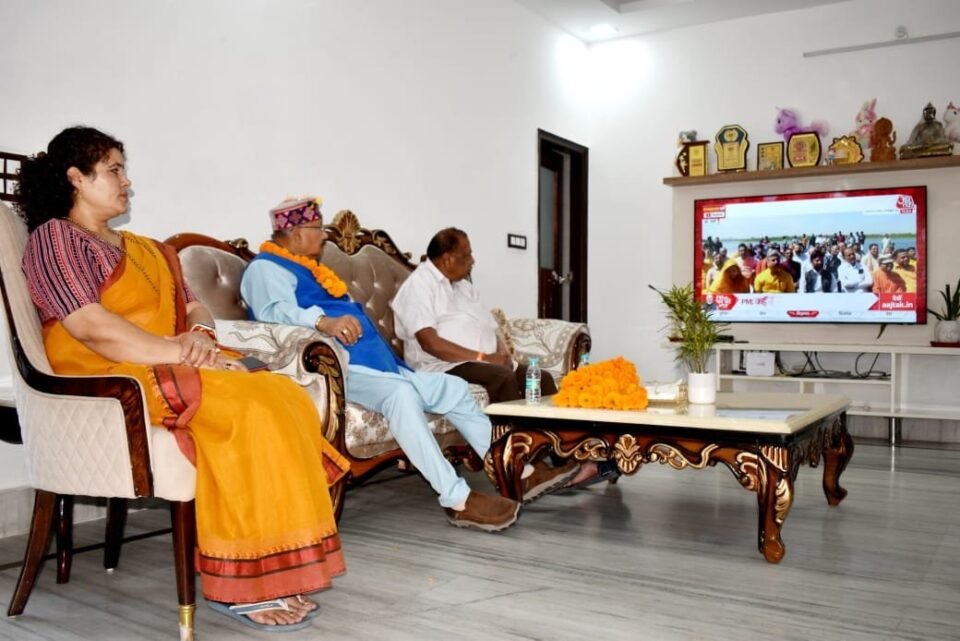'Mann ki Baat' is an effective medium to make the people of the country aware Maharaj