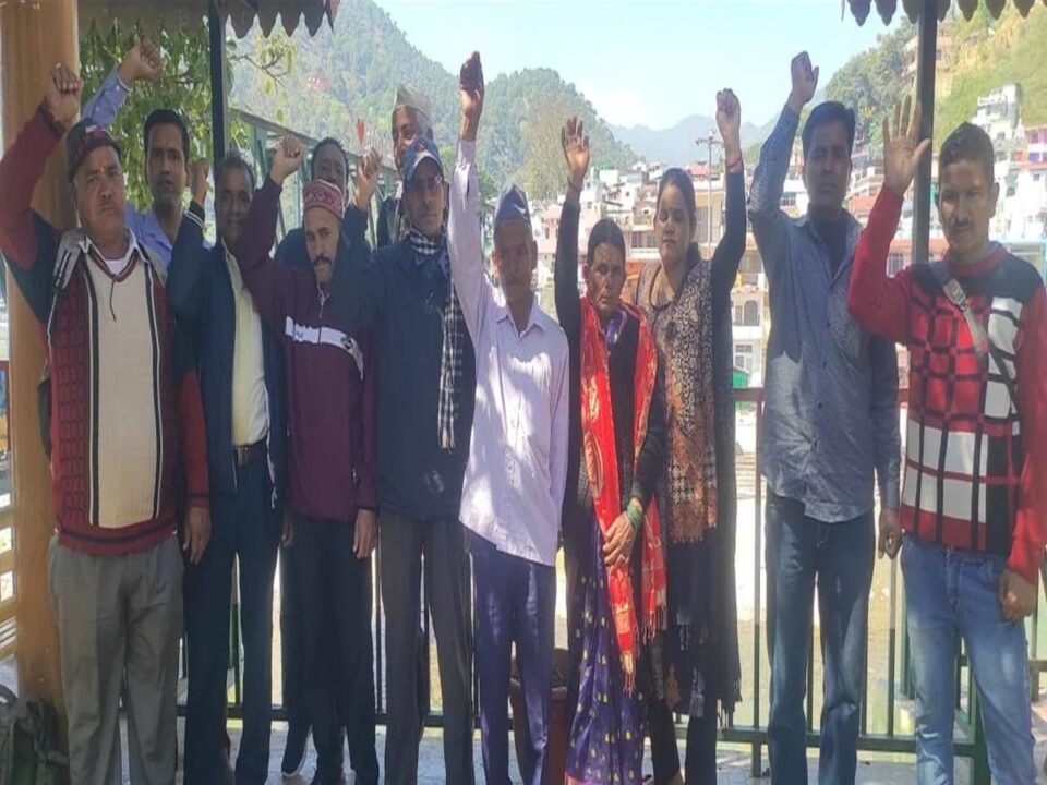 Part-time workers protest over pending demands