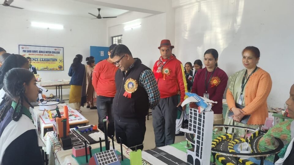 Science exhibition organized at PM Shri Government Girls Inter College, Badechina