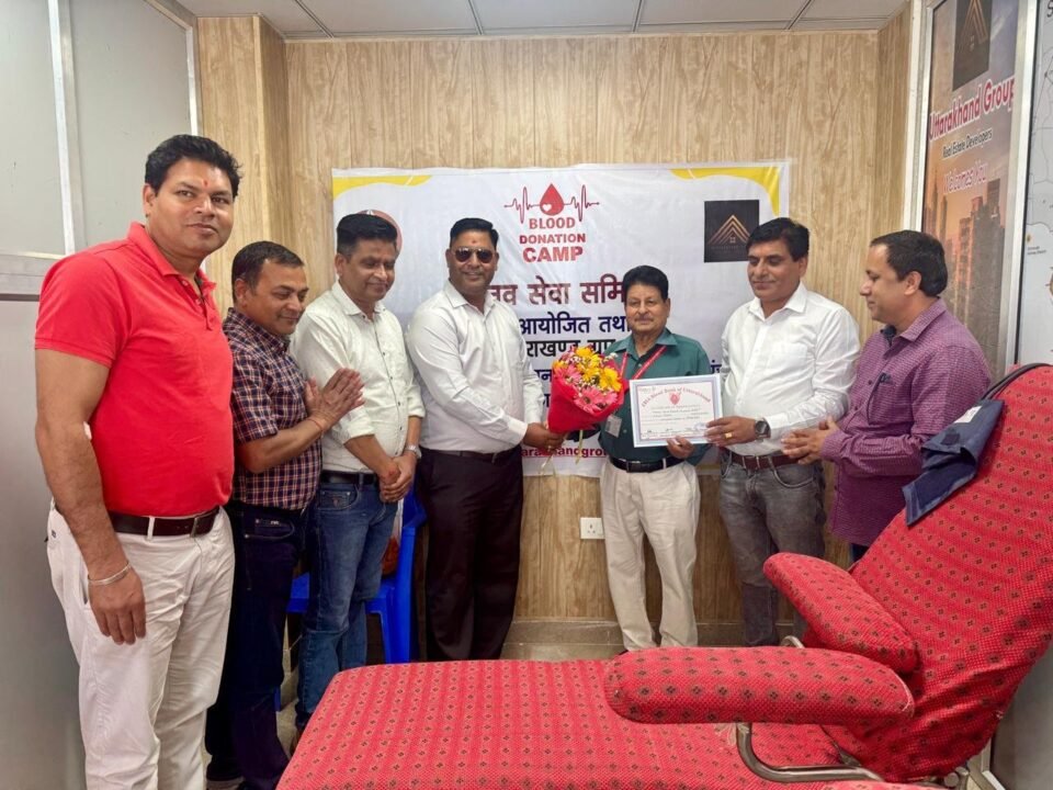 155 times blood donor Dr Anil Verma honored with “Manav Seva Samiti Award-2025”