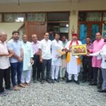 A delegation met the Maharaja regarding marking Kurud and Devrala on the royal map