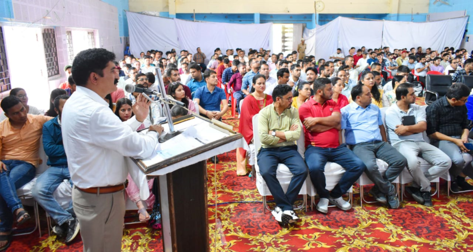 400 counting personnel were trained in Gopeshwar