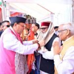 Chief Minister honored police personnel and family members of freedom fighters on the occasion of Independence Day