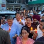 Congress's massive candle march in Dehradun under the campaign Vote Chor Gaddi Chhod