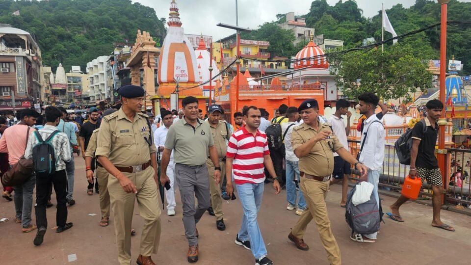 DM and SSP visited Harki Pauri area