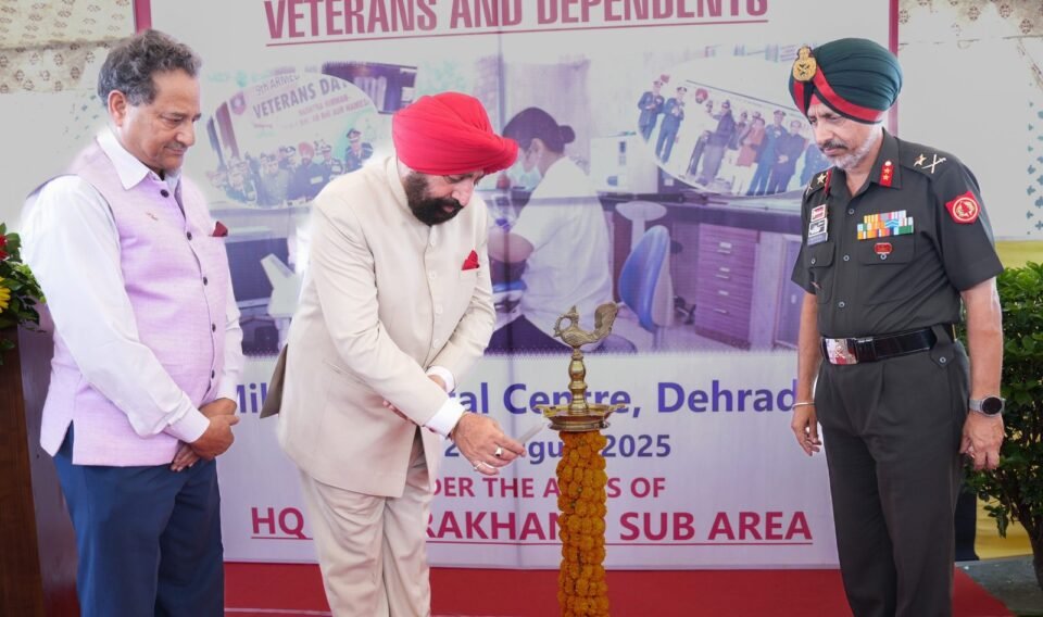 The Governor inaugurated a free dental camp for ex-servicemen and their families