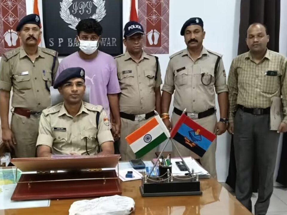 Youth arrested with 472 grams of hashish