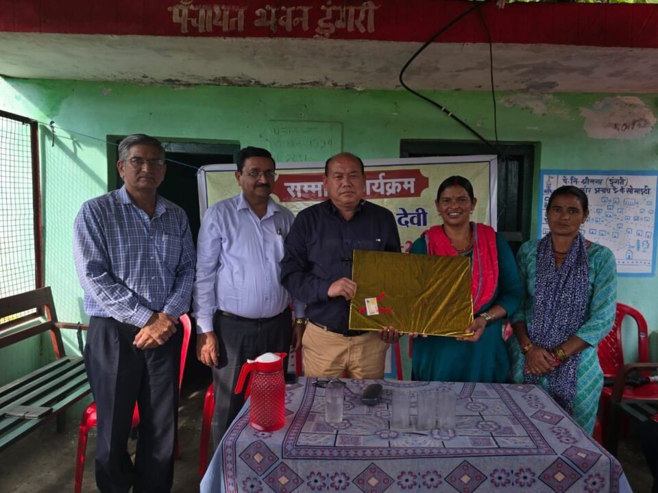 Commendable step of the officials reached Dungri village for Roshma