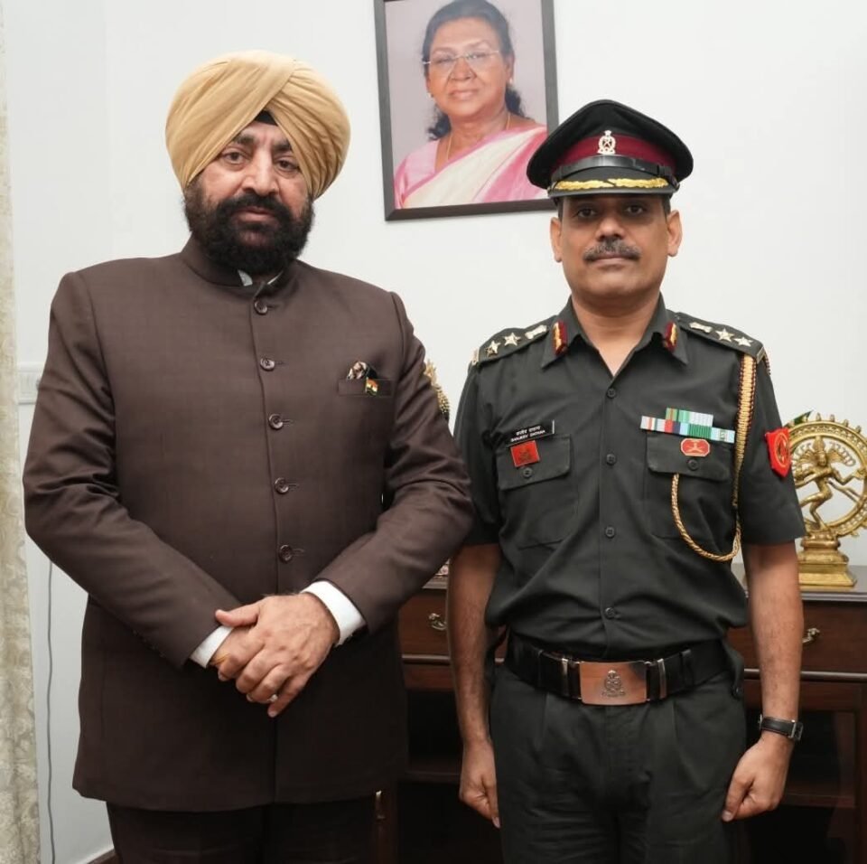 Governor appreciated the free dental camp, next time common citizens will also get benefit