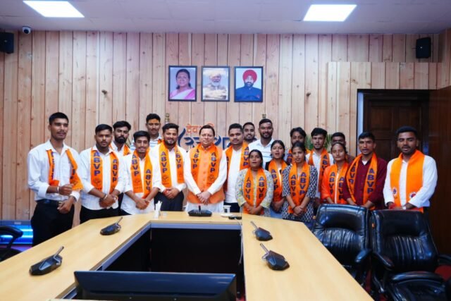 Newly elected ABVP student union officials met CM Dhami