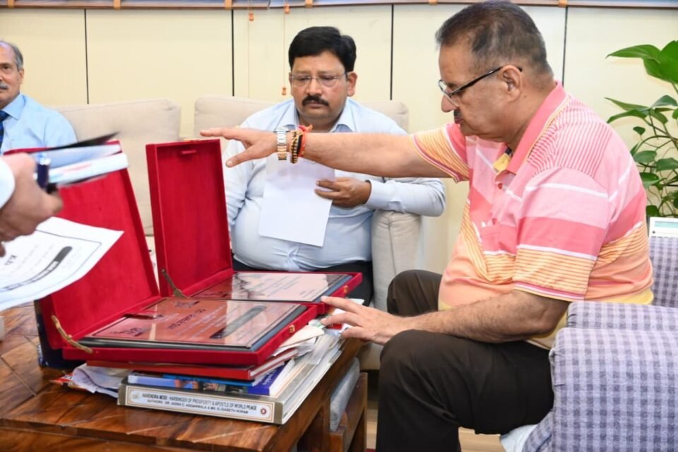 Sainik Welfare Minister Ganesh Joshi reviewing the preparations for the Shaheed Samman Yatra to be organized in the month of October