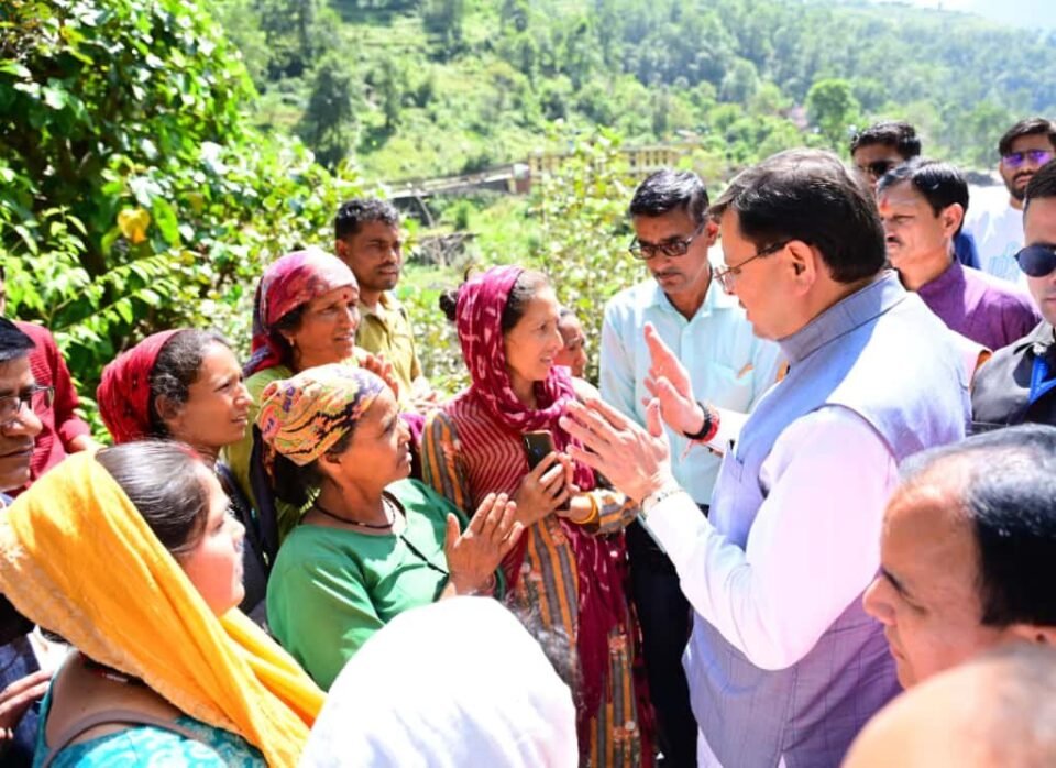 The Chief Minister took stock of the damage caused by the disaster in Nandanagar area of ​​Chamoli district.