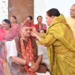 Cabinet Minister Ganesh Joshi reached Galjwadi among the sisters on the occasion of Bhai Dooj.