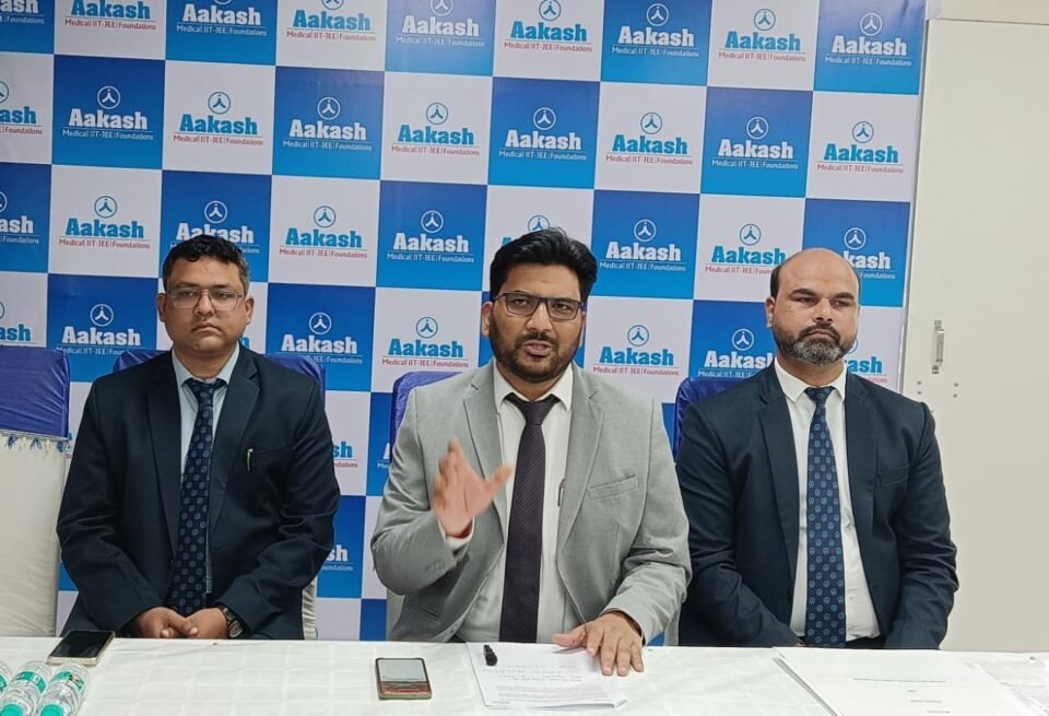 MoU between Aakash Educational Services Limited (AESL) and Indian Army, soldiers and their families will get special benefits in education.