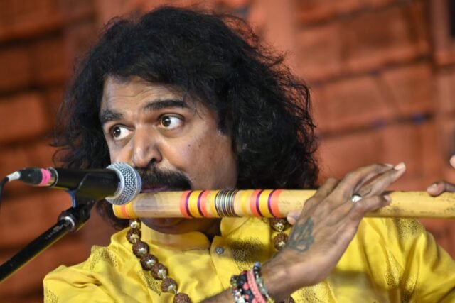Renowned Indian classical flute player Praveen Godkhindi organised a Virasat Ki Mehfil