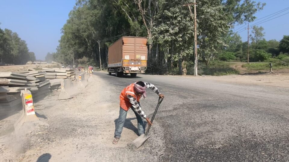The Rasiya Bagad diversion on the Haridwar-Najibabad road will be pothole-free within three days.