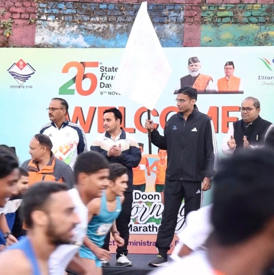 Silver Jubilee Celebration DM Bansal flagged off the Doon Marathon