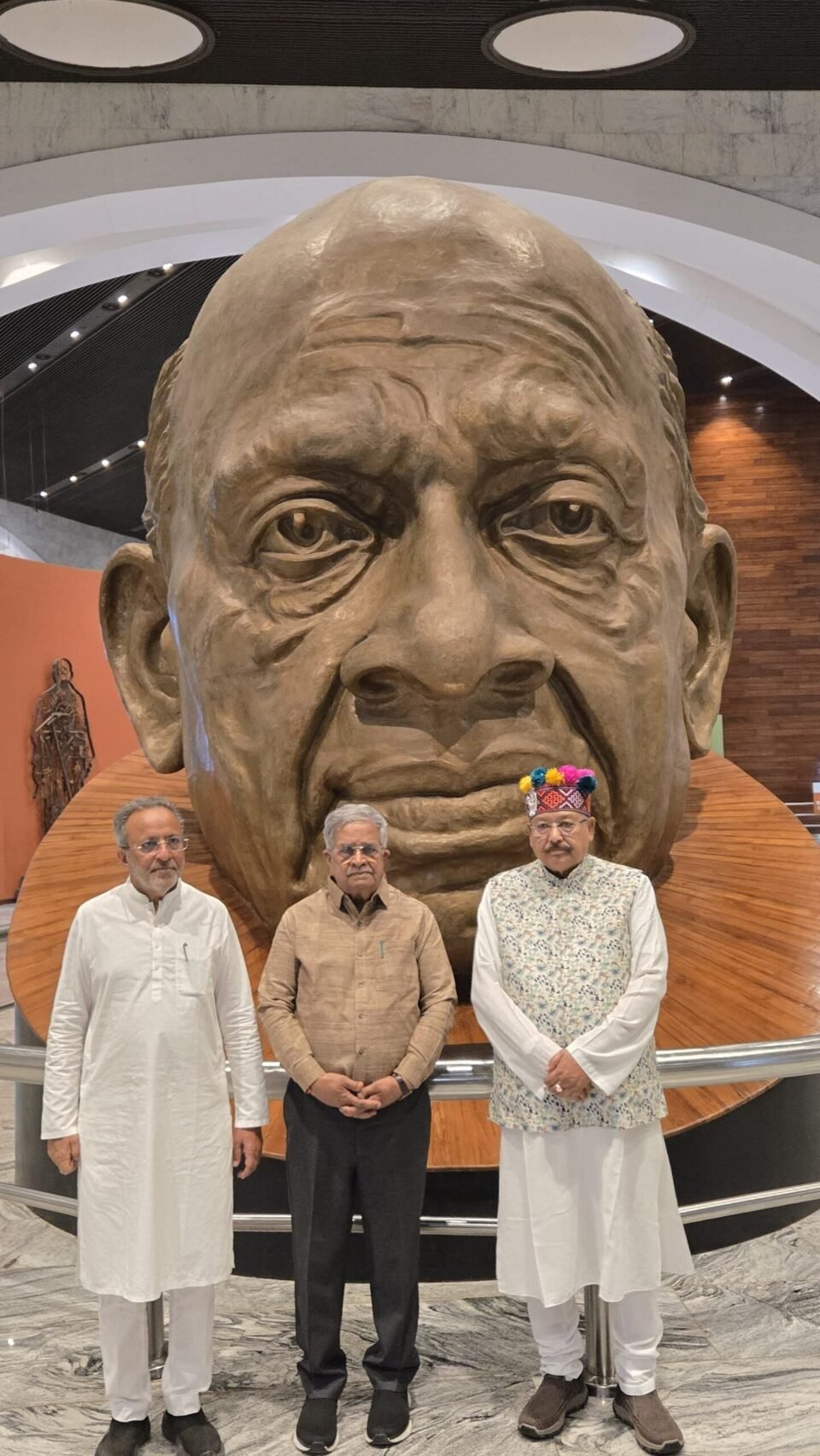 Uttarakhand is moving ahead in accordance with the spirit of Ek Bharat Shreshtha Bharat Maharaj