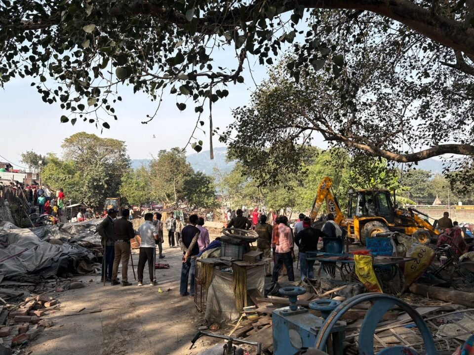 Action taken against encroachments in Chandrabhaga area, more than 20 illegal structures demolished.