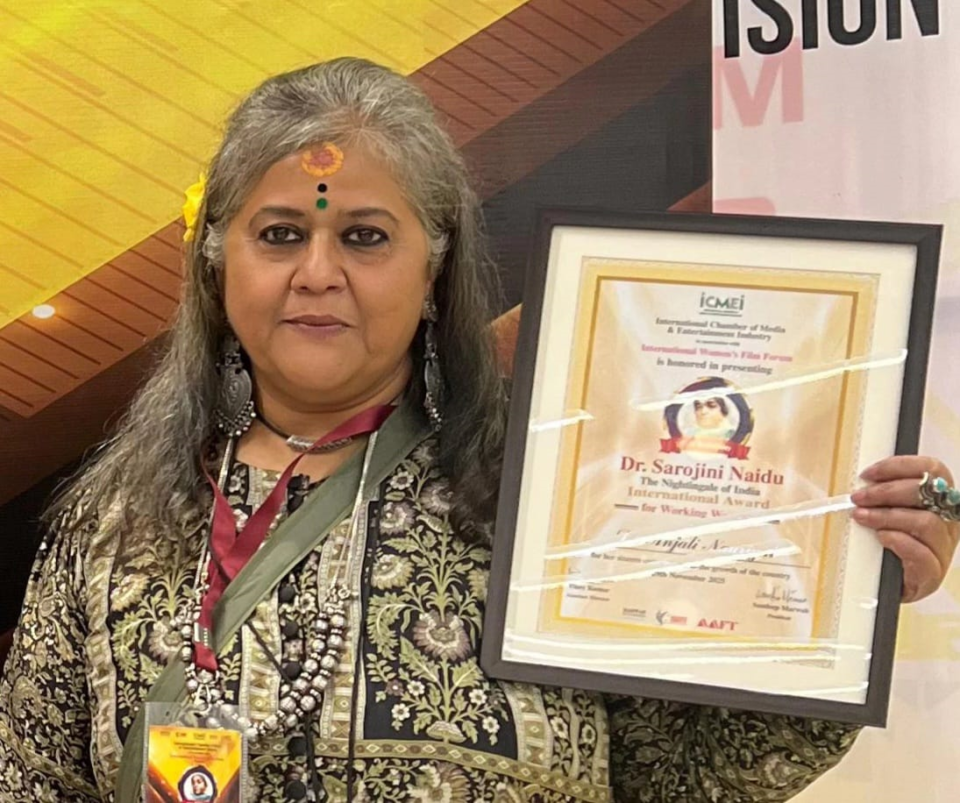 Anjali Naudiyal of Doon was awarded the 9th Dr. Sarojini Naidu International Working Women's Award.