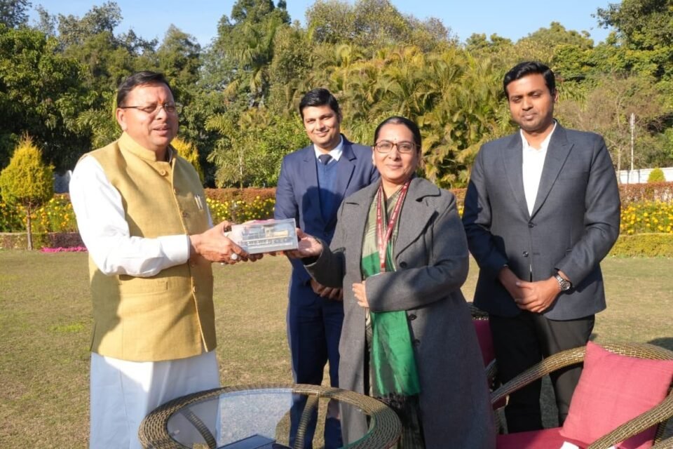 DRM, Moradabad, Vineeta Srivastava paid a courtesy call on CM Dhami.