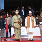 The minister in charge, Dr. Dhan Singh Rawat, hoisted the flag and took the salute at the parade.