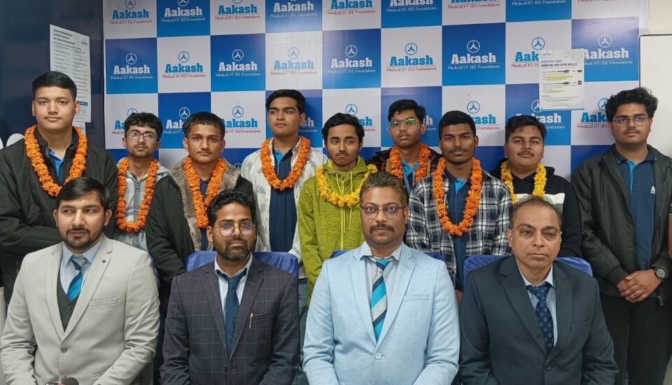 Aakash Institute Uttarakhand showcases stellar performance in JEE Main 2026 20 students perform exceptionally well; Ayush Bardia tops the list with 99.92 percentile