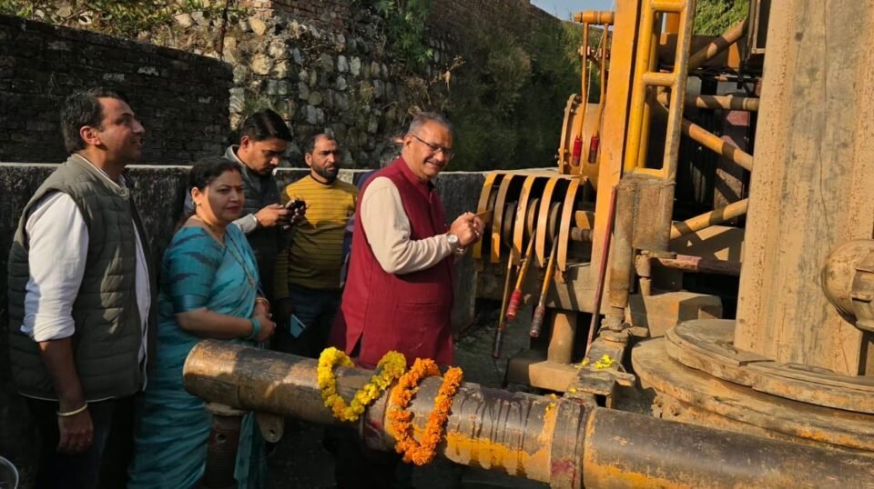 Cabinet Minister Ganesh Joshi inaugurating and laying the foundation stone of development projects in Dehradun.