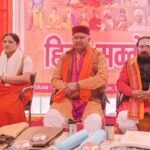 Madan Negi participated in the Virat Hindu Conference.