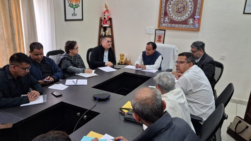 Model cooperative villages will be established in every district Dr. Dhan Singh Rawat