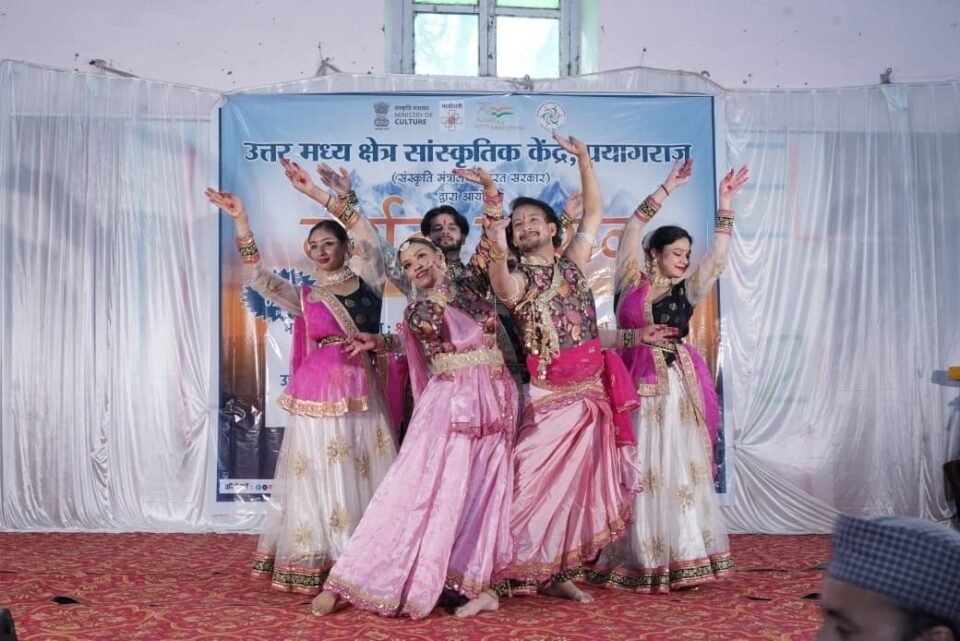 Cultural performances enthralled the audience on the second day of Darshan Utsav.