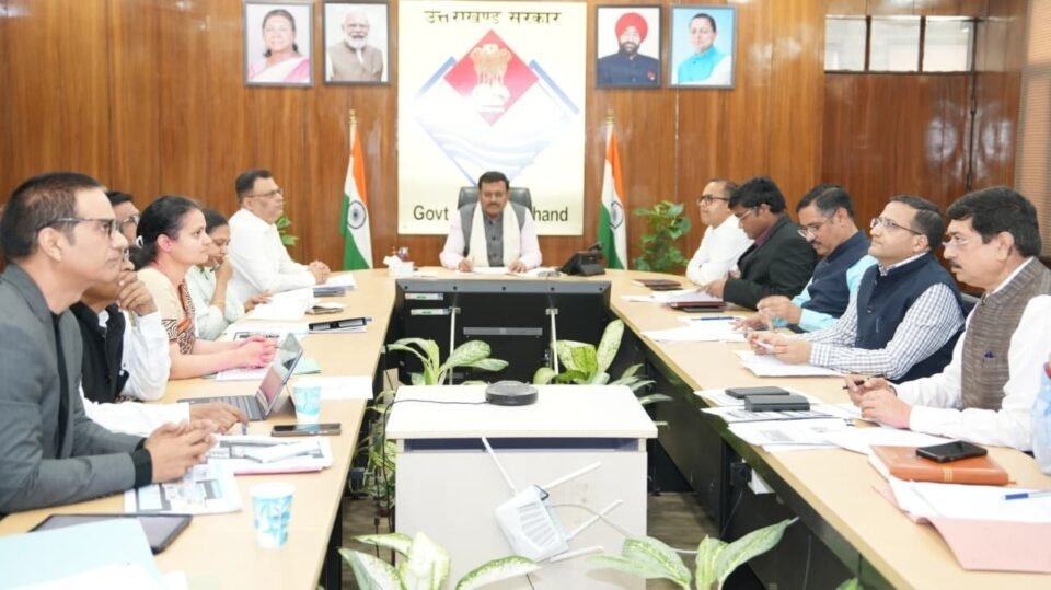 Expenditure-Finance Committee meeting chaired by Chief Secretary, approval given to various development schemes