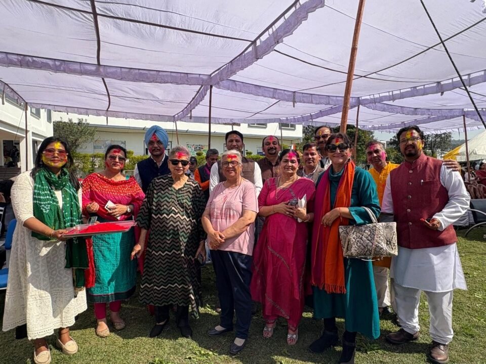Holkar Educational Trust celebrated Holi with great pomp and show.