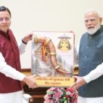 Prime Minister Modi Meets CM Dhami; Extends Invitation to Visit Uttarakhand