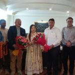 Saroj Sharma, National President (Women's Wing) of the Bharatiya Vyapar Mandal, is on a visit to Uttarakhand.