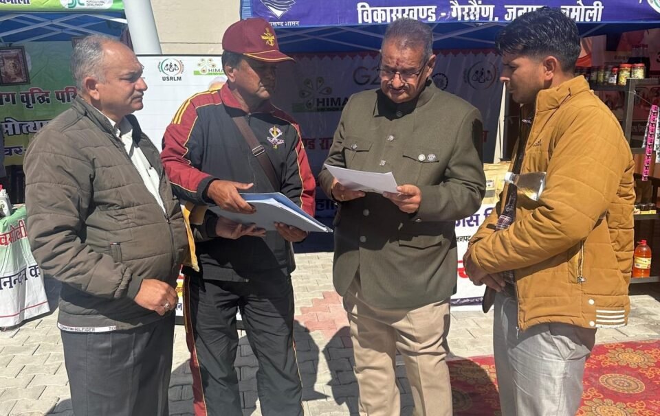 The delegation of ex-servicemen placed various issues related to the region before the Minister of Ex-Servicemen Welfare, Joshi.
