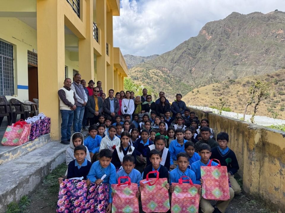Course materials were distributed to needy children by the Help Cross Trust, Dehradun.