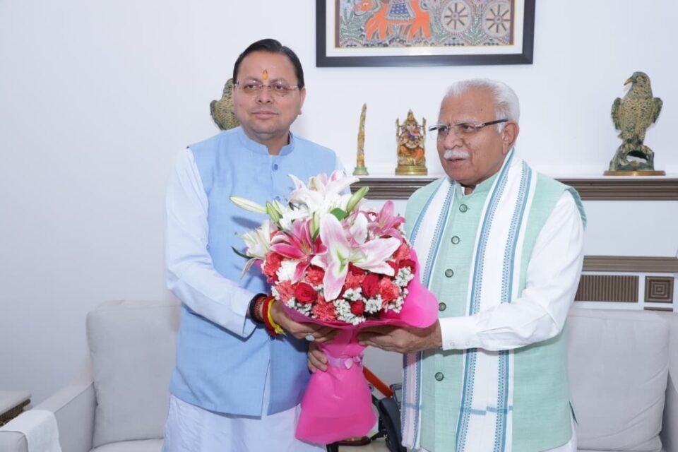 The Chief Minister met with the Union Minister for Power and Housing and discussed various issues concerning the state.