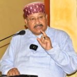 The Maharaj expressed deep condolences on Drishti's death and consoled her father.